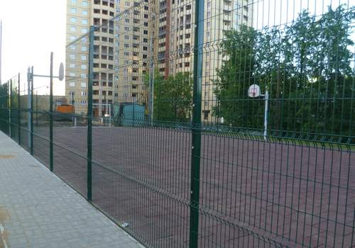 3Д забор для футбольной площадки в Лысьве